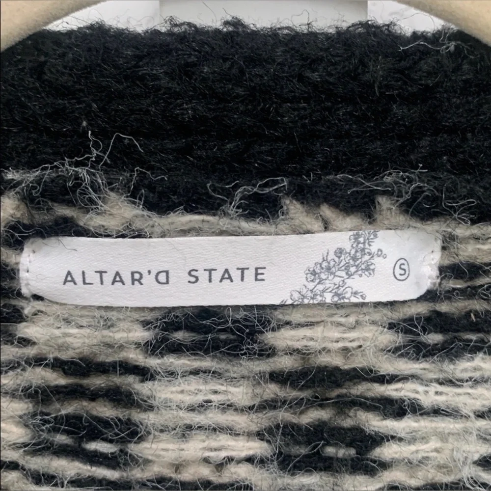 Altar’d State Claudia Checkered Cardigan Sweater Black & Cream Balloon Sleeve - Picture 7 of 13